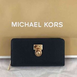 Michael Kors Hamilton Traveller Wallet